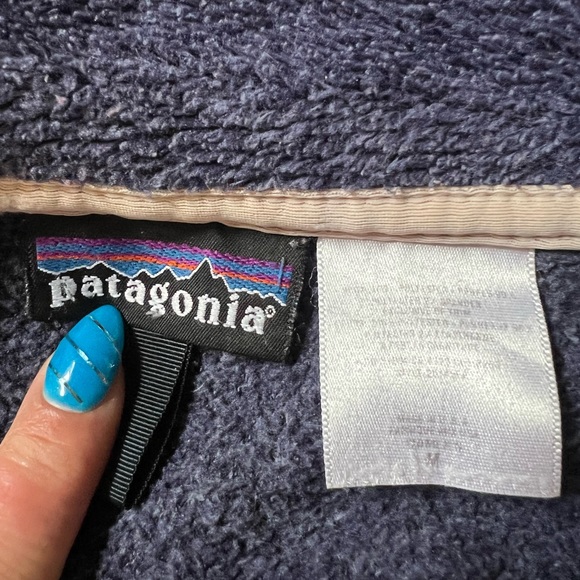 Patagonia zip up fleece - Picture 9 of 10